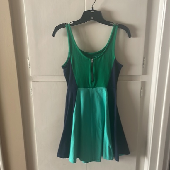 Express Colorblock Dress - Picture 2 of 2